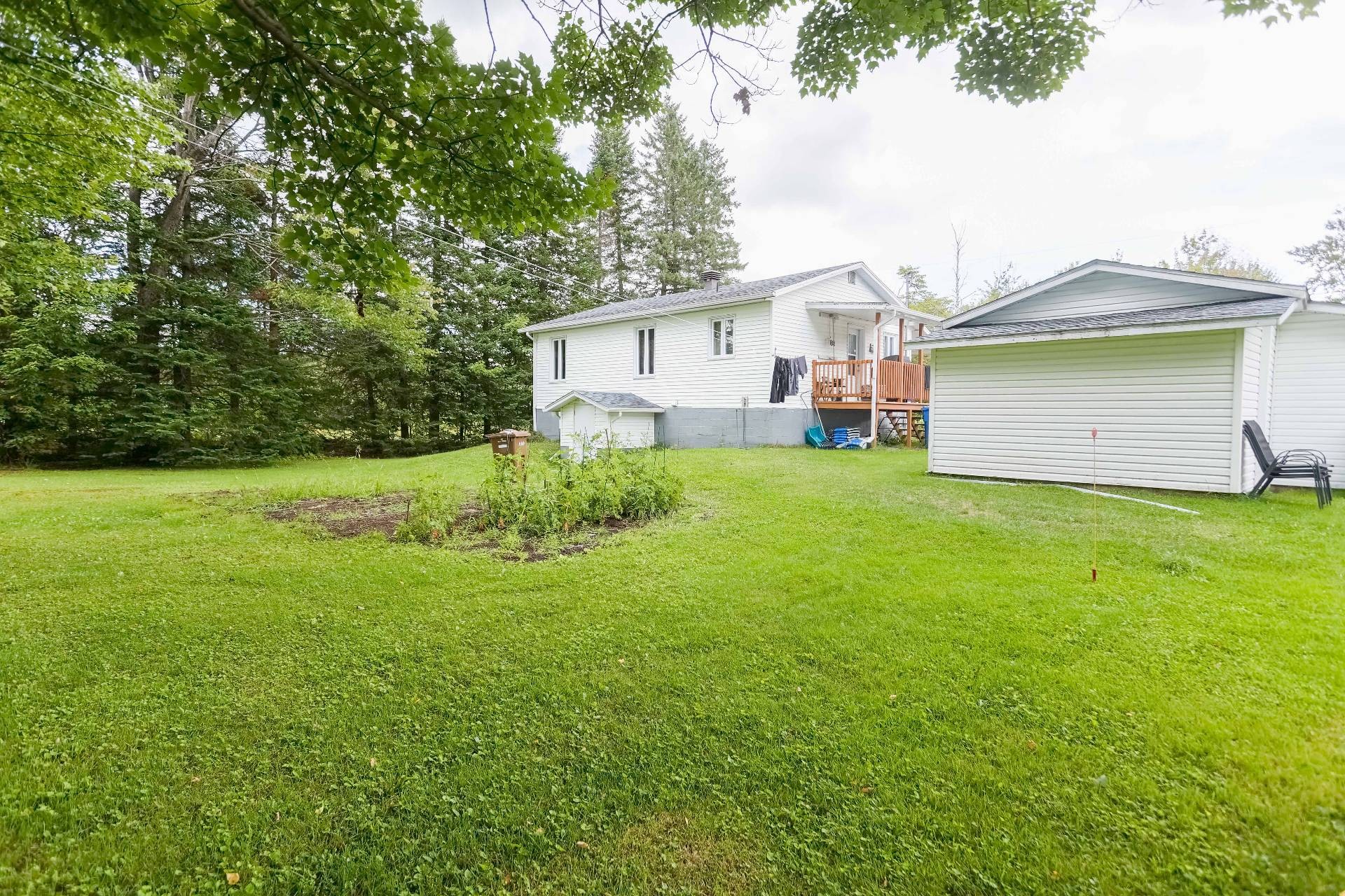 









650


Ch. Juneau

,
Shawinigan,




QC
G9R1L6

