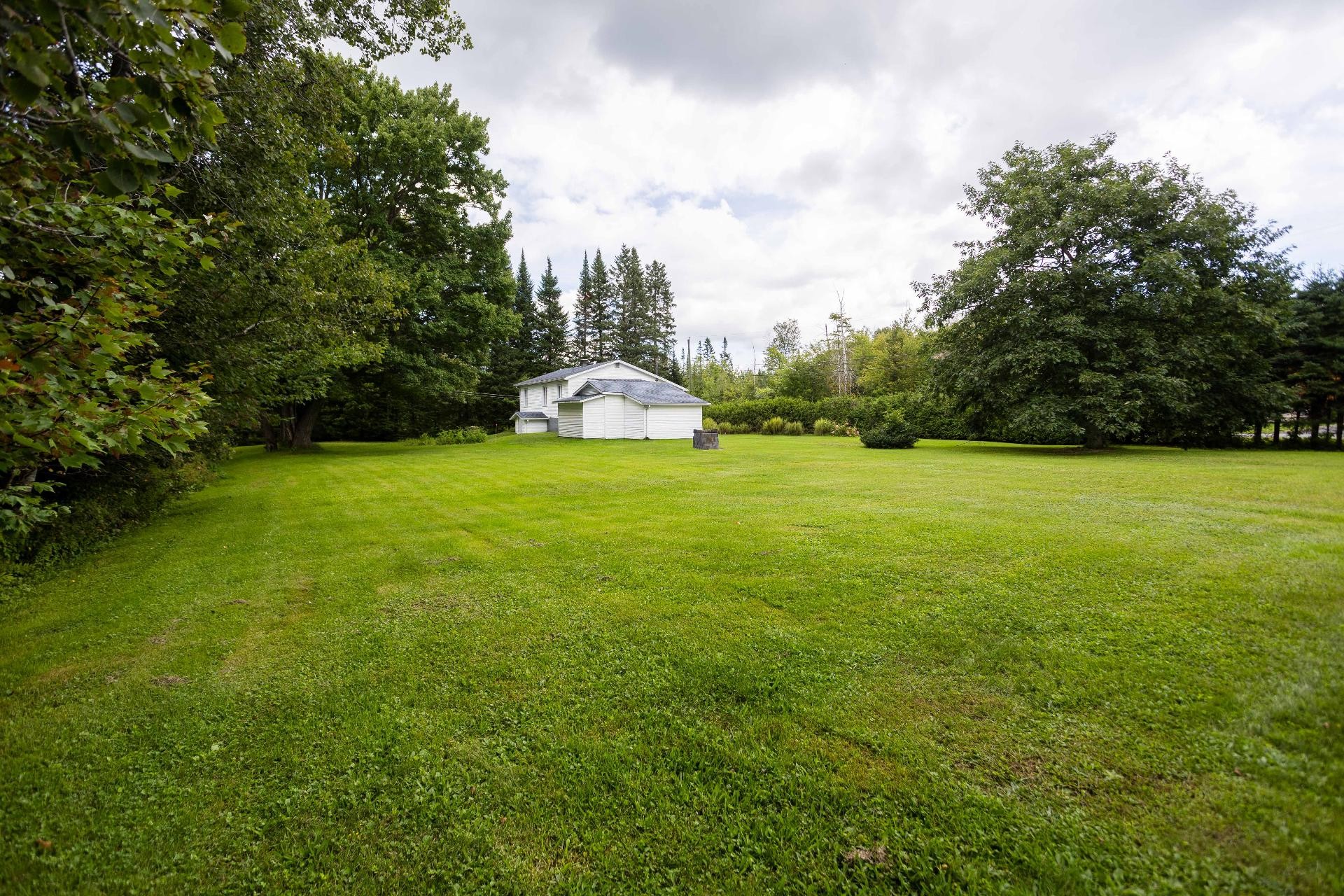 









650


Ch. Juneau

,
Shawinigan,




QC
G9R1L6

