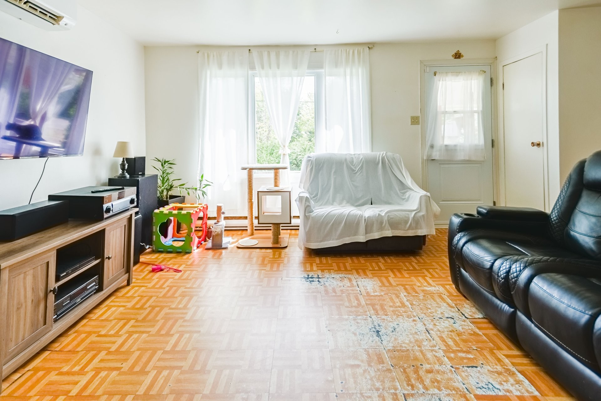 









650


Ch. Juneau

,
Shawinigan,




QC
G9R1L6

