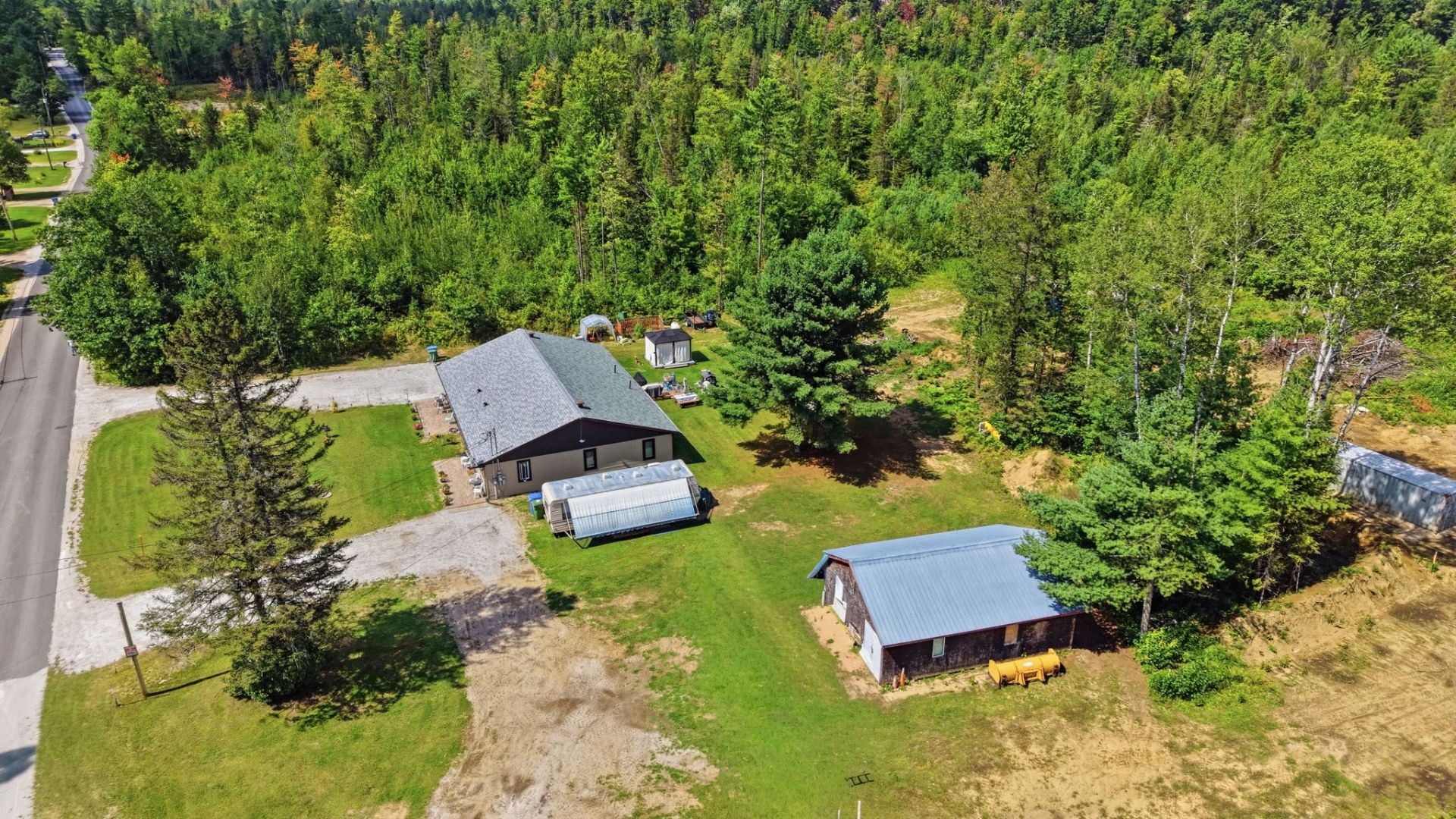 









4


Ch. Marks

,
Gracefield,




QC
J0X1W0

