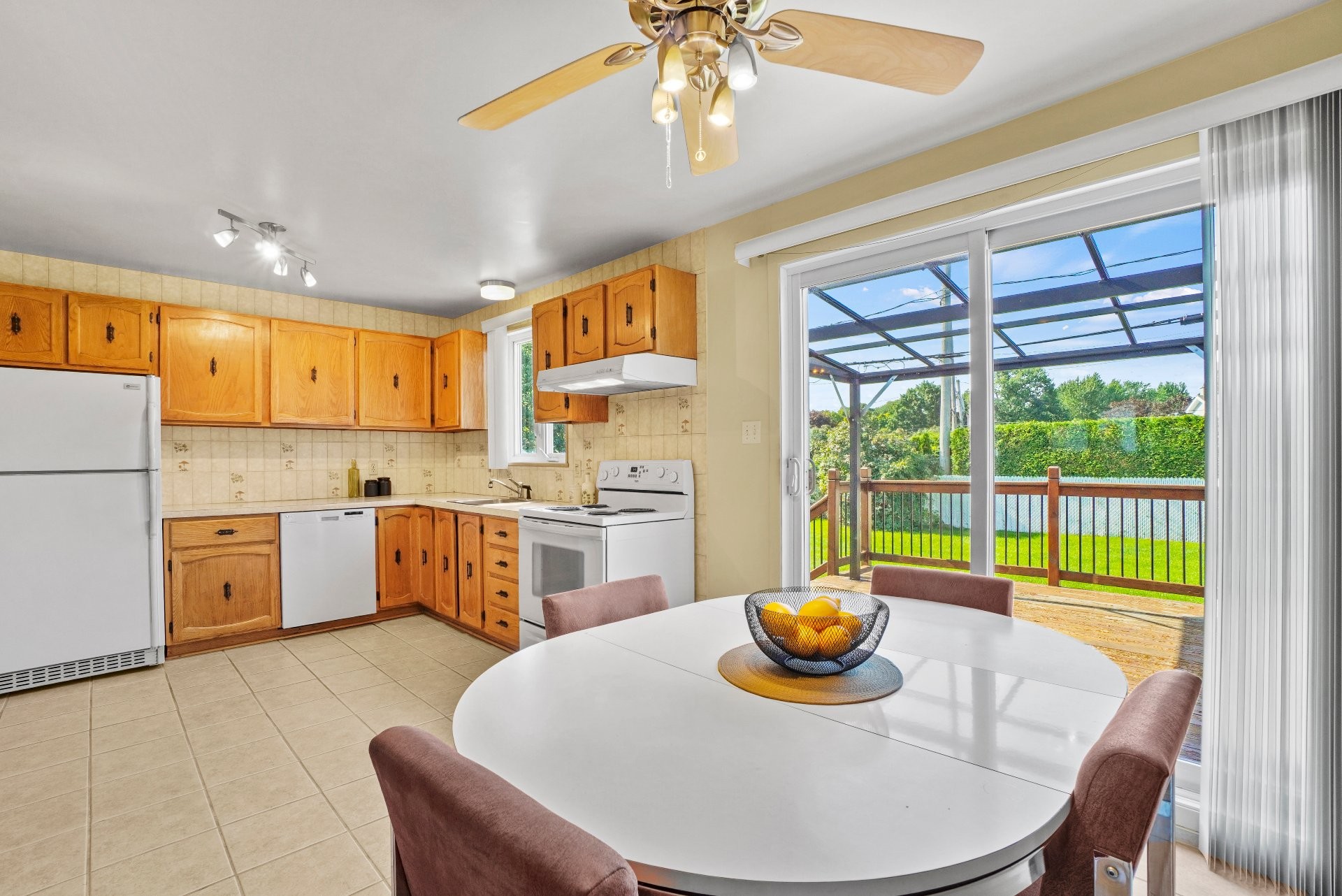 









226


Rue Latour

,
Repentigny (Repentigny),




QC
J6A5S9

