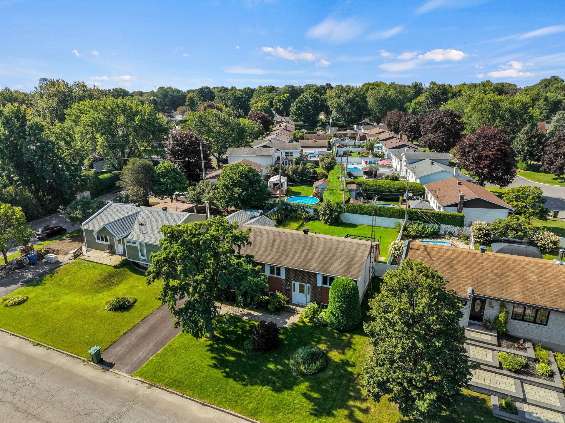 









226


Rue Latour

,
Repentigny (Repentigny),




QC
J6A5S9

