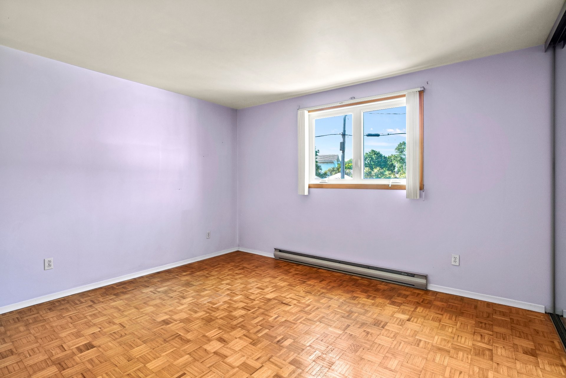 









226


Rue Latour

,
Repentigny (Repentigny),




QC
J6A5S9

