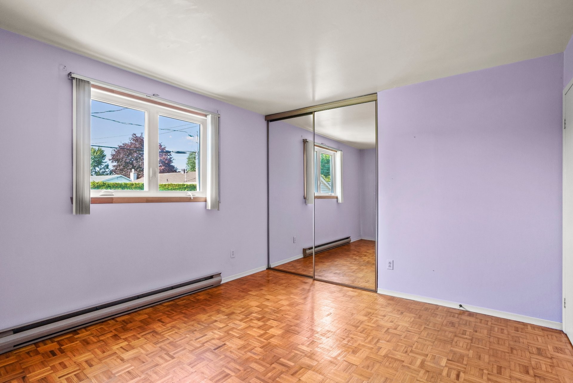 









226


Rue Latour

,
Repentigny (Repentigny),




QC
J6A5S9

