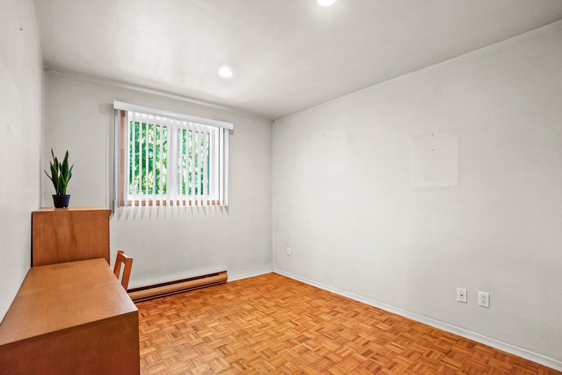 









226


Rue Latour

,
Repentigny (Repentigny),




QC
J6A5S9

