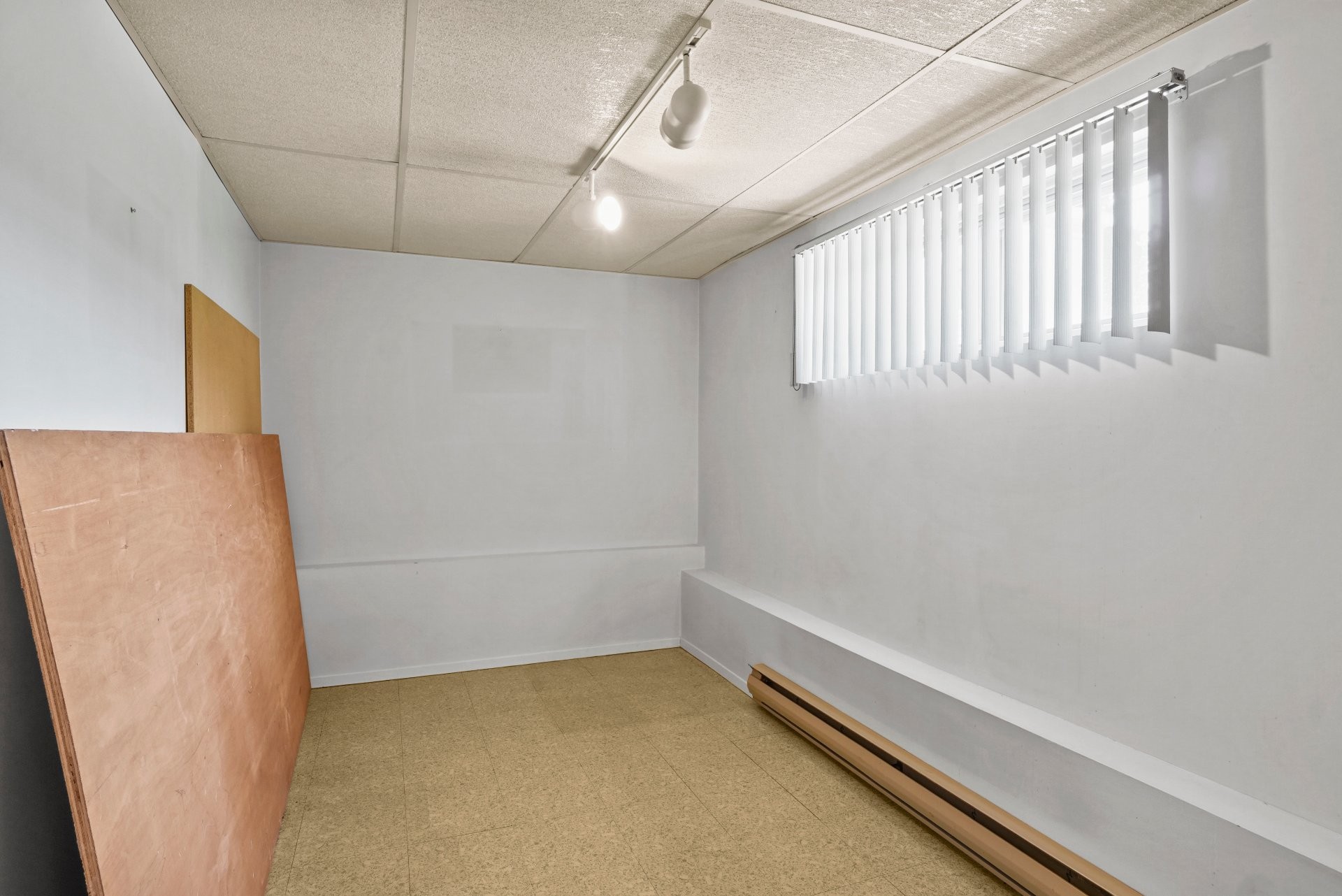 









226


Rue Latour

,
Repentigny (Repentigny),




QC
J6A5S9

