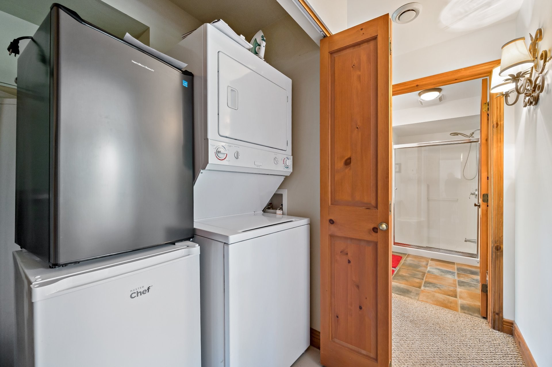 









225


Rue du Mont-Plaisant

, 1,
Mont-Tremblant,




QC
J8E1L2

