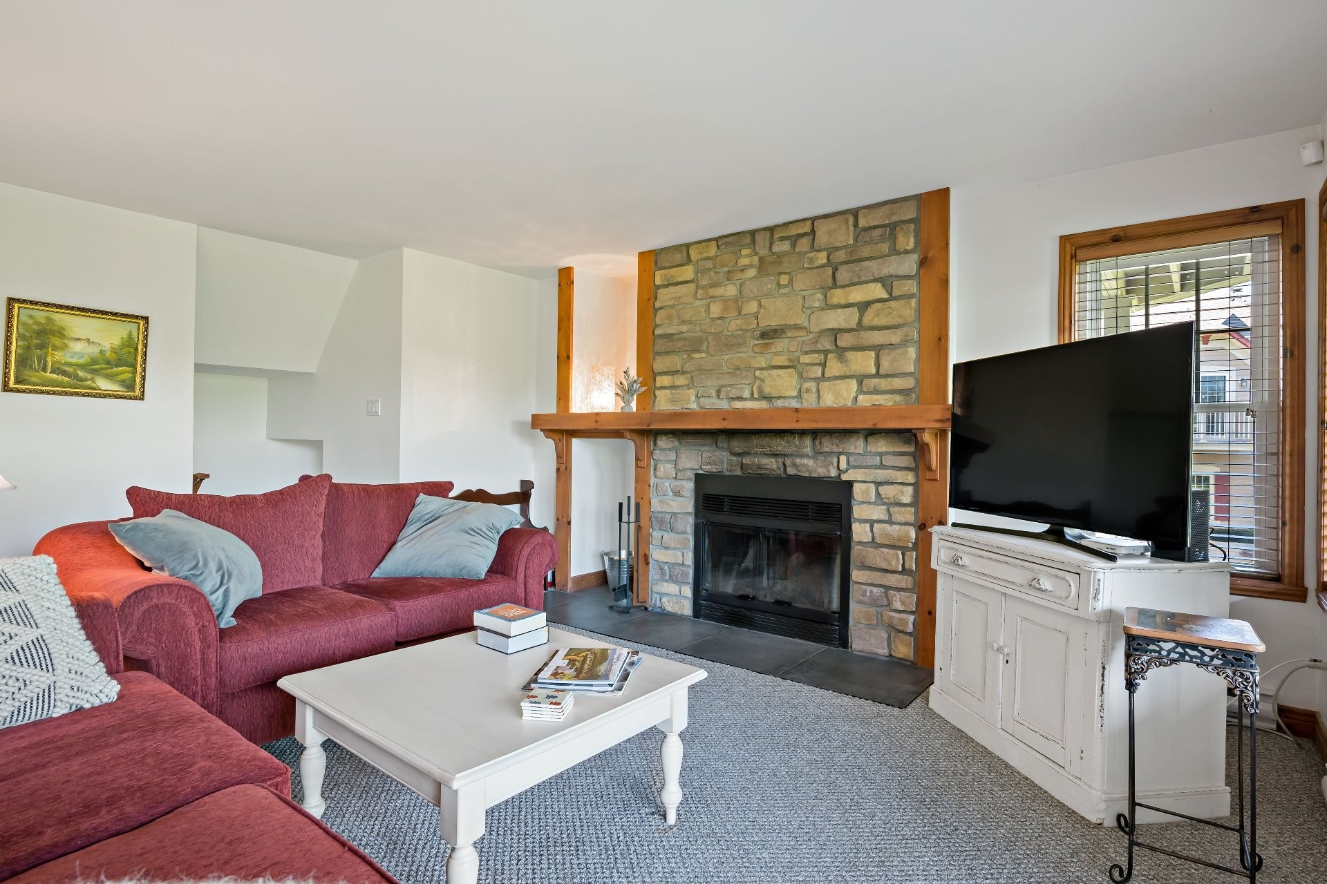 









225


Rue du Mont-Plaisant

, 1,
Mont-Tremblant,




QC
J8E1L2


