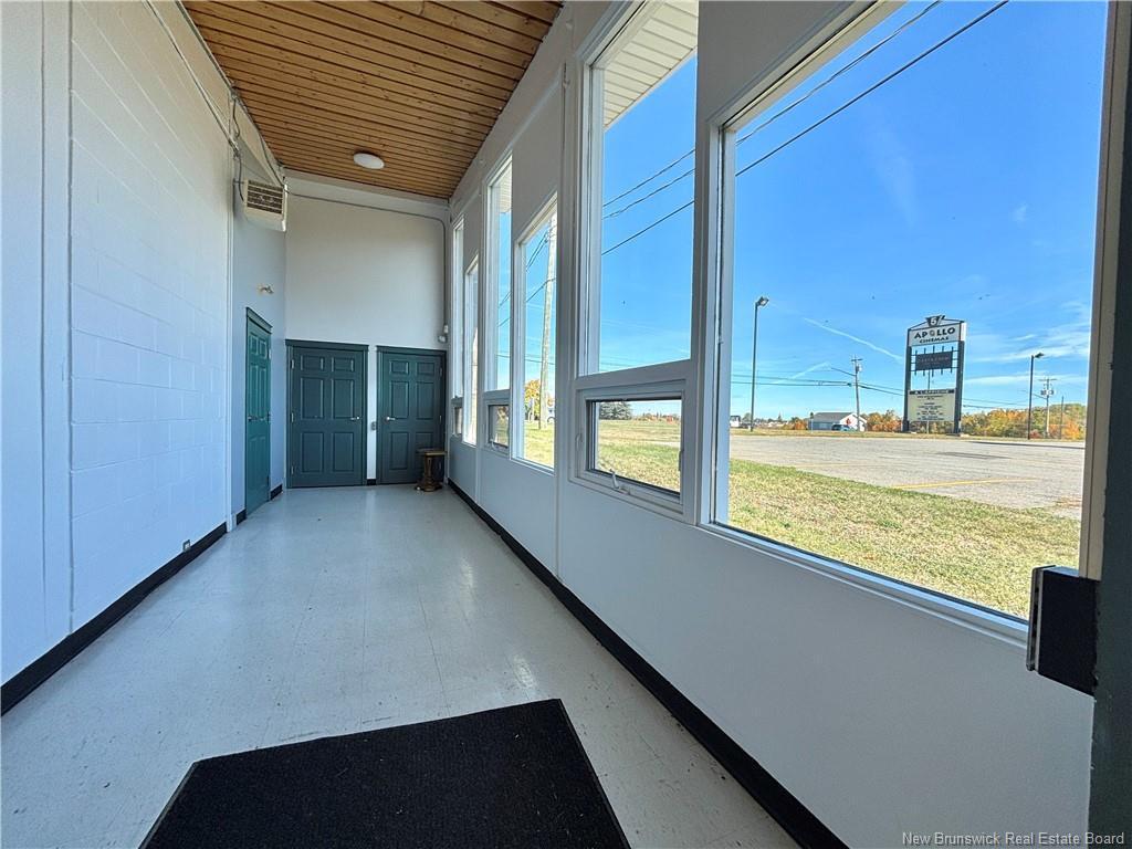 









895


St Anne

,
Bathurst,




NB
E2A 2N5

