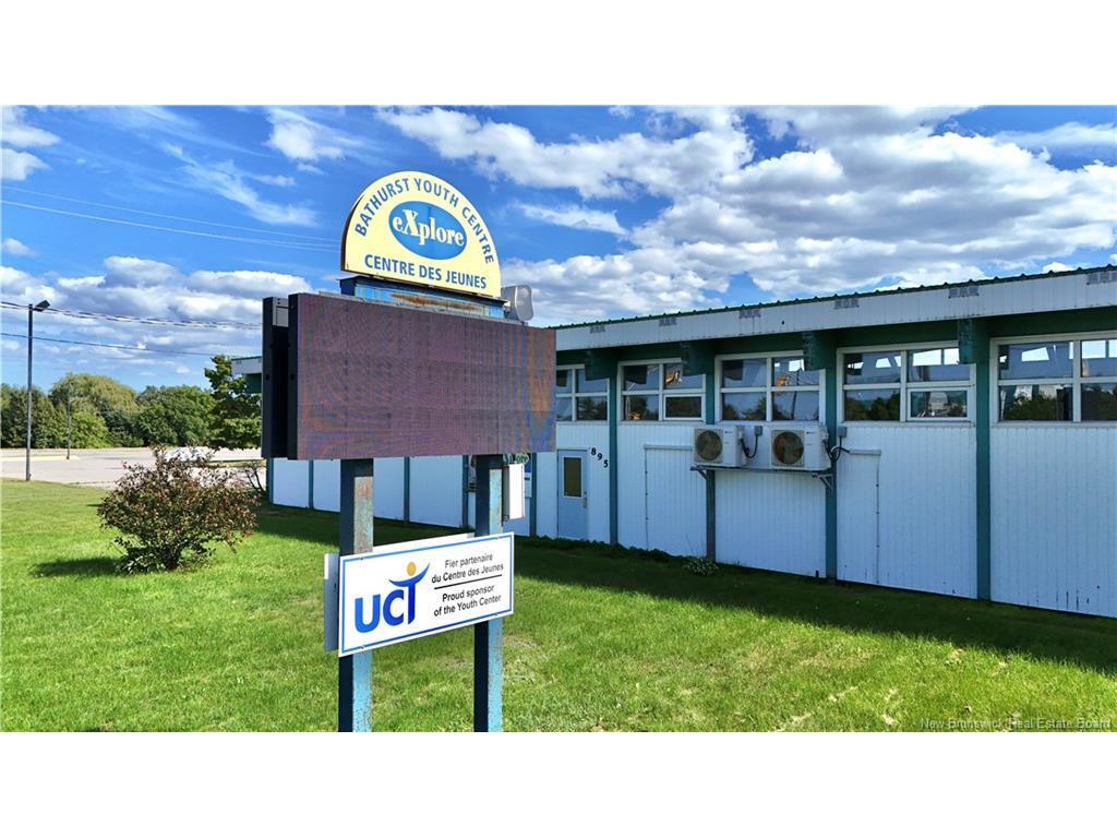 









895


St Anne

,
Bathurst,




NB
E2A 2N5

