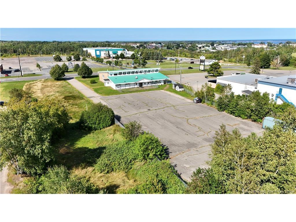 









895


St Anne

,
Bathurst,




NB
E2A 2N5

