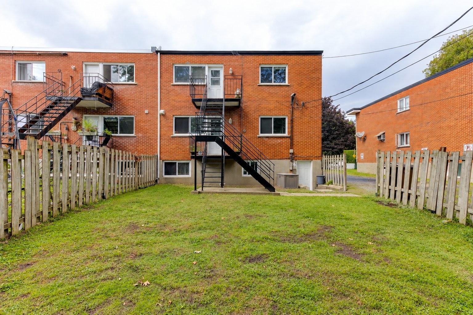 









158

 - 162


Boul. Seigneurial O.

,
Saint-Bruno-de-Montarville,




QC
J3V2H3

