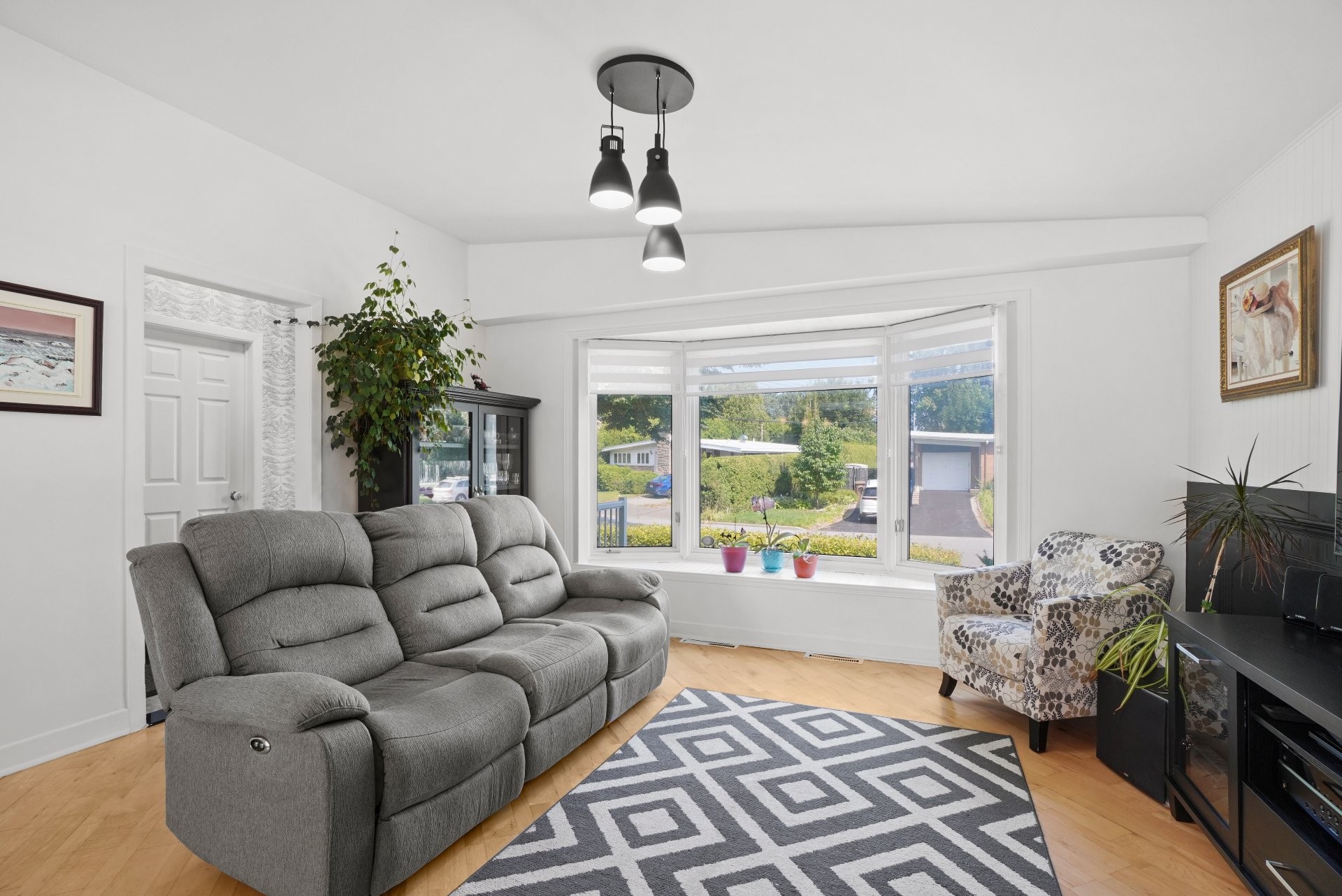 









19


Rue Denis

,
Repentigny (Repentigny),




QC
J6A4W5

