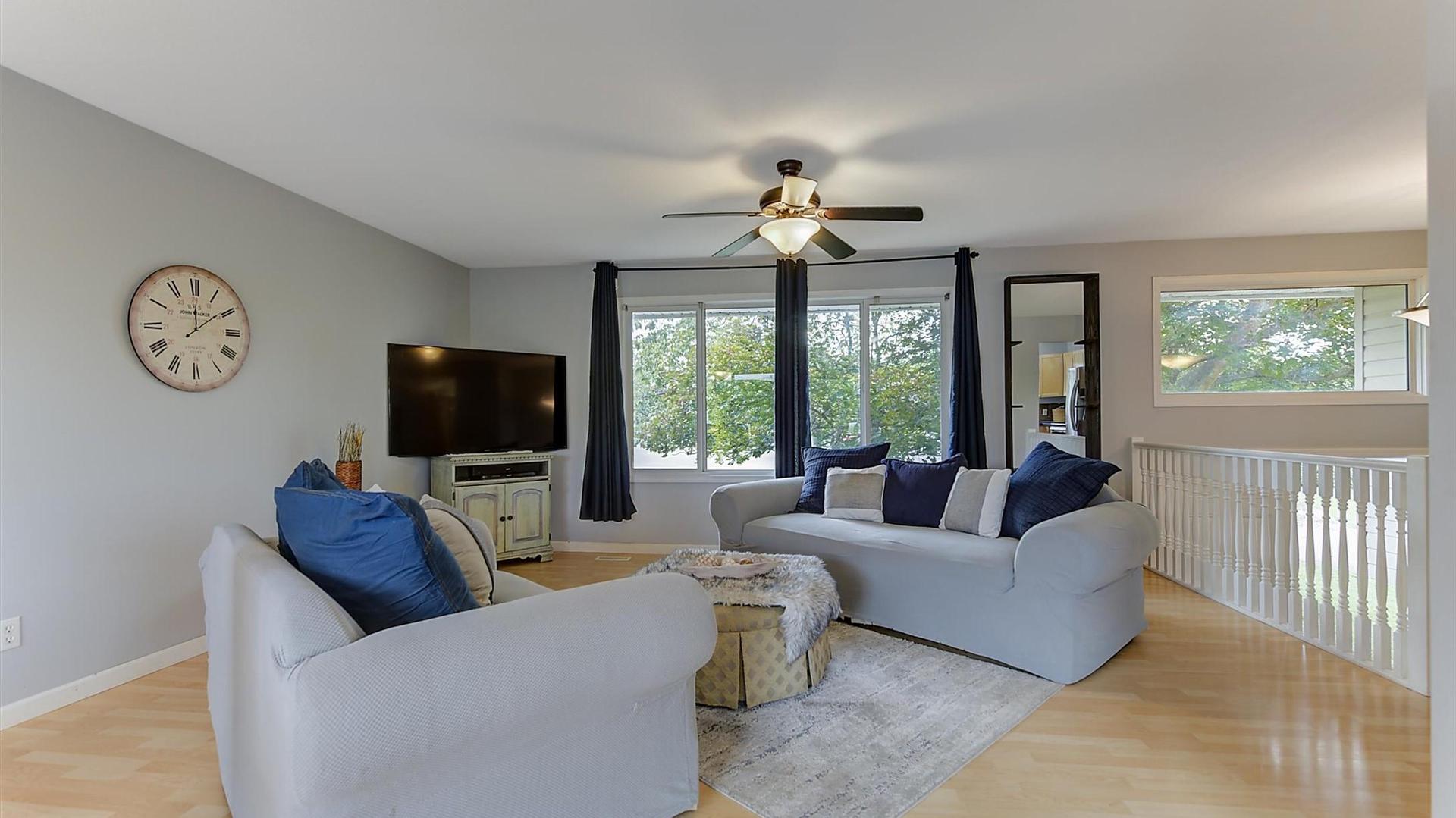 









160


Leo

Road,
Kelowna,




BC
V1X 1E8

