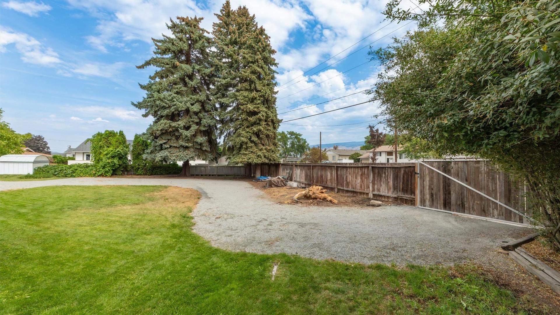 









160


Leo

Road,
Kelowna,




BC
V1X 1E8

