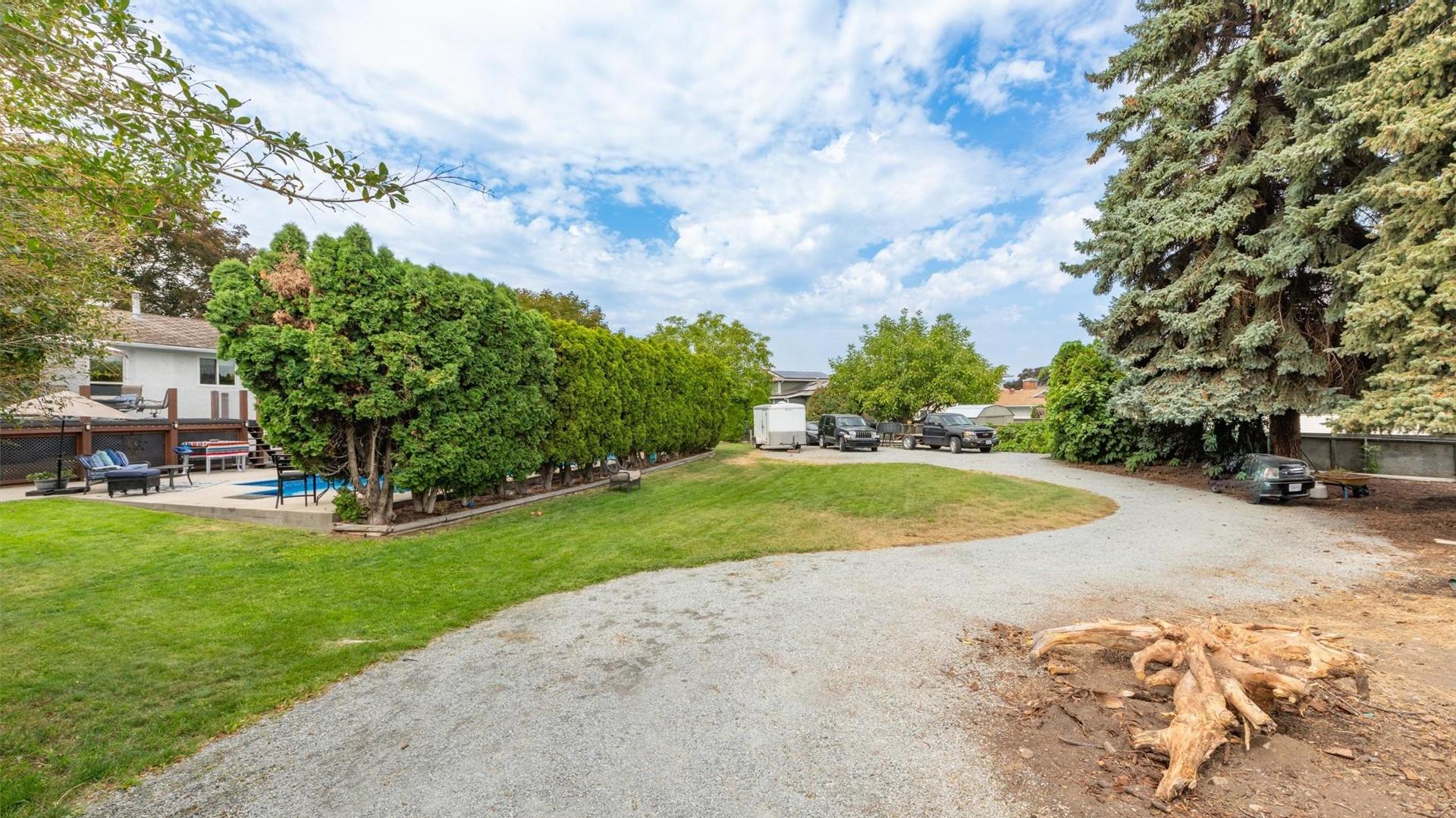 









160


Leo

Road,
Kelowna,




BC
V1X 1E8

