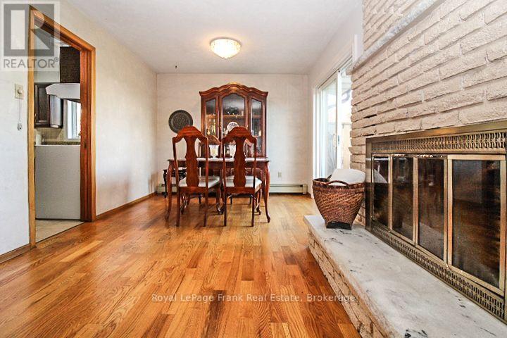 












1561 CHERRYHILL ROAD

,
Peterborough (Monaghan Ward 2),




Ontario
K9K1A7

