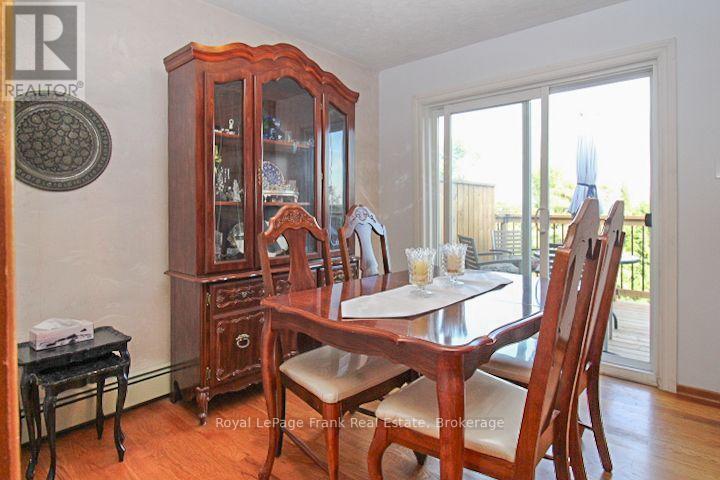 












1561 CHERRYHILL ROAD

,
Peterborough (Monaghan Ward 2),




Ontario
K9K1A7

