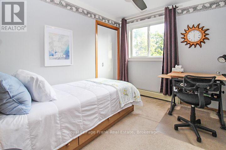 












1561 CHERRYHILL ROAD

,
Peterborough (Monaghan Ward 2),




Ontario
K9K1A7

