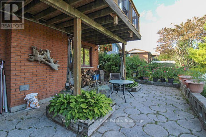 












1561 CHERRYHILL ROAD

,
Peterborough (Monaghan Ward 2),




Ontario
K9K1A7

