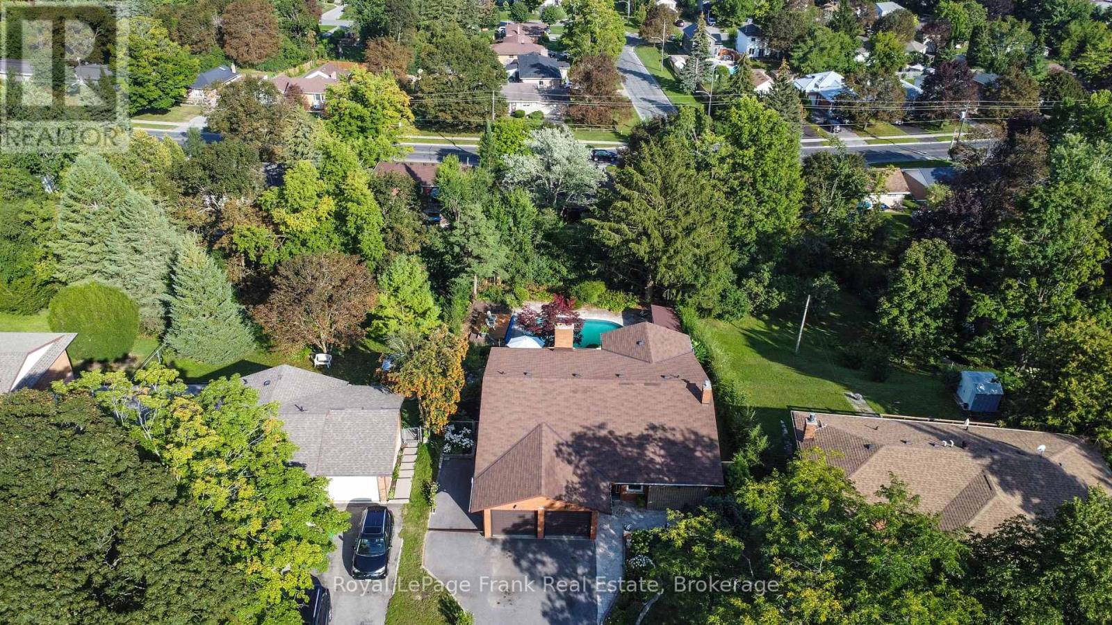












1561 CHERRYHILL ROAD

,
Peterborough (Monaghan Ward 2),




Ontario
K9K1A7

