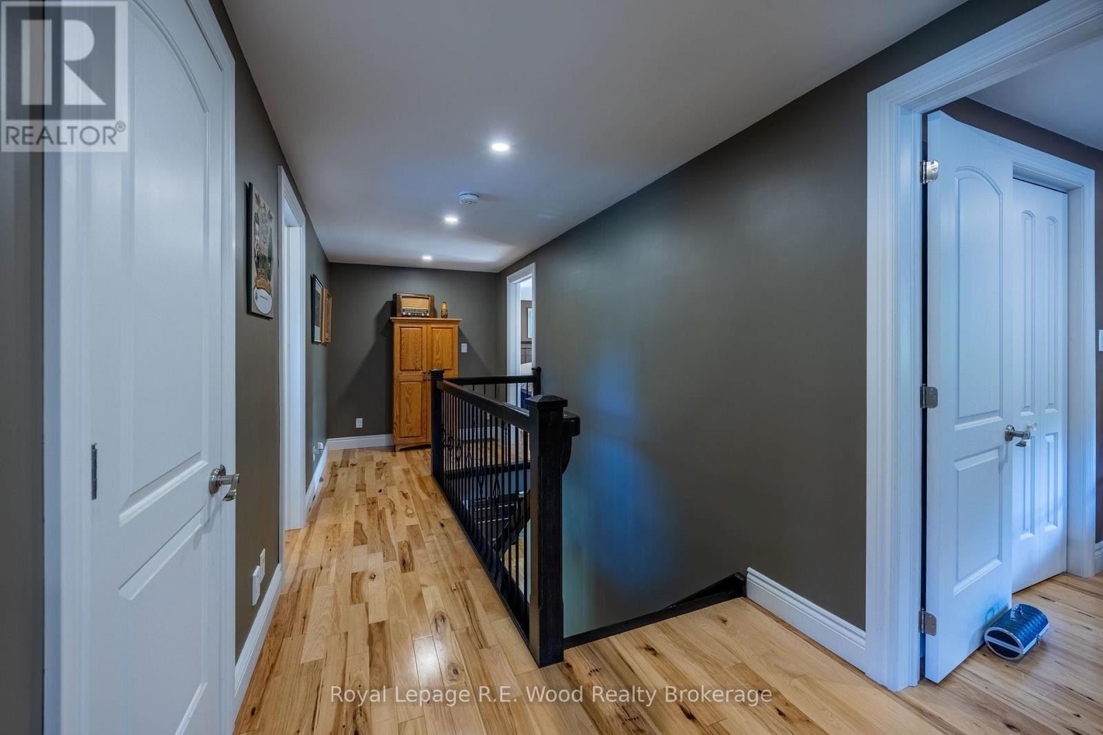 












51 PARKWOOD DRIVE

,
Tillsonburg,




Ontario
N4G2B7

