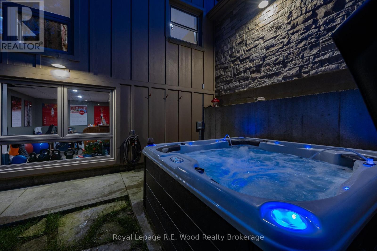 












51 PARKWOOD DRIVE

,
Tillsonburg,




Ontario
N4G2B7

