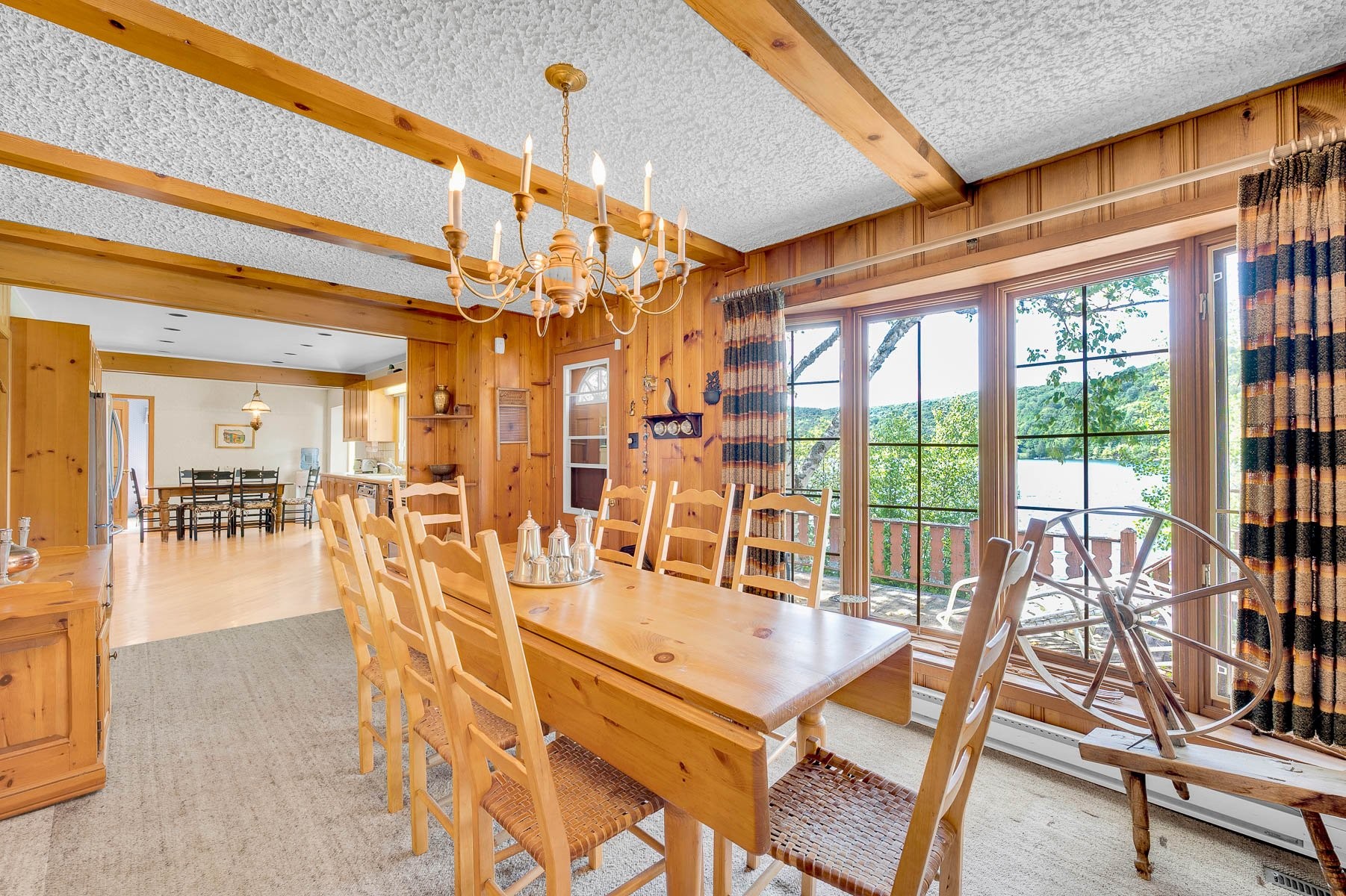 









2577


Mtée du Lac-Louise

,
Saint-Adolphe-d'Howard,




QC
J0T2B0

