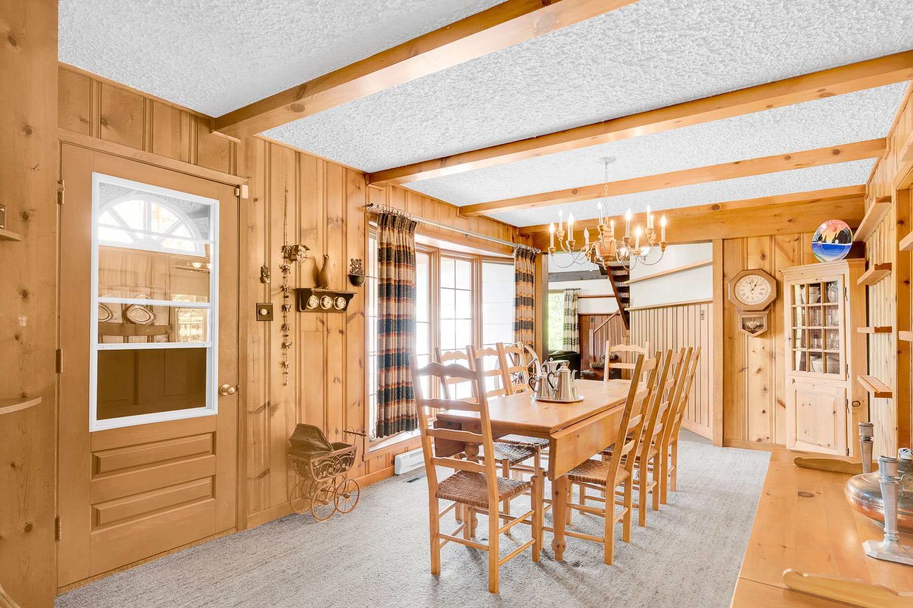 









2577


Mtée du Lac-Louise

,
Saint-Adolphe-d'Howard,




QC
J0T2B0

