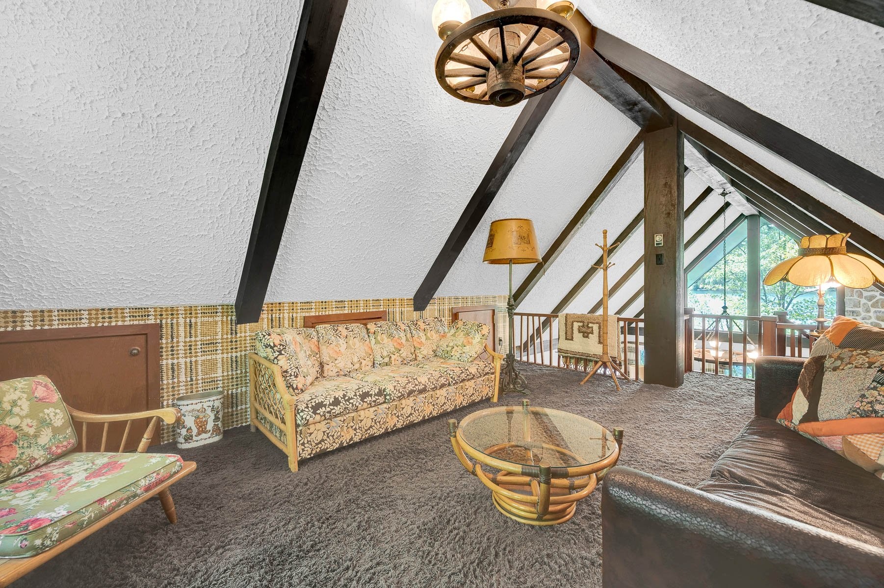 









2577


Mtée du Lac-Louise

,
Saint-Adolphe-d'Howard,




QC
J0T2B0

