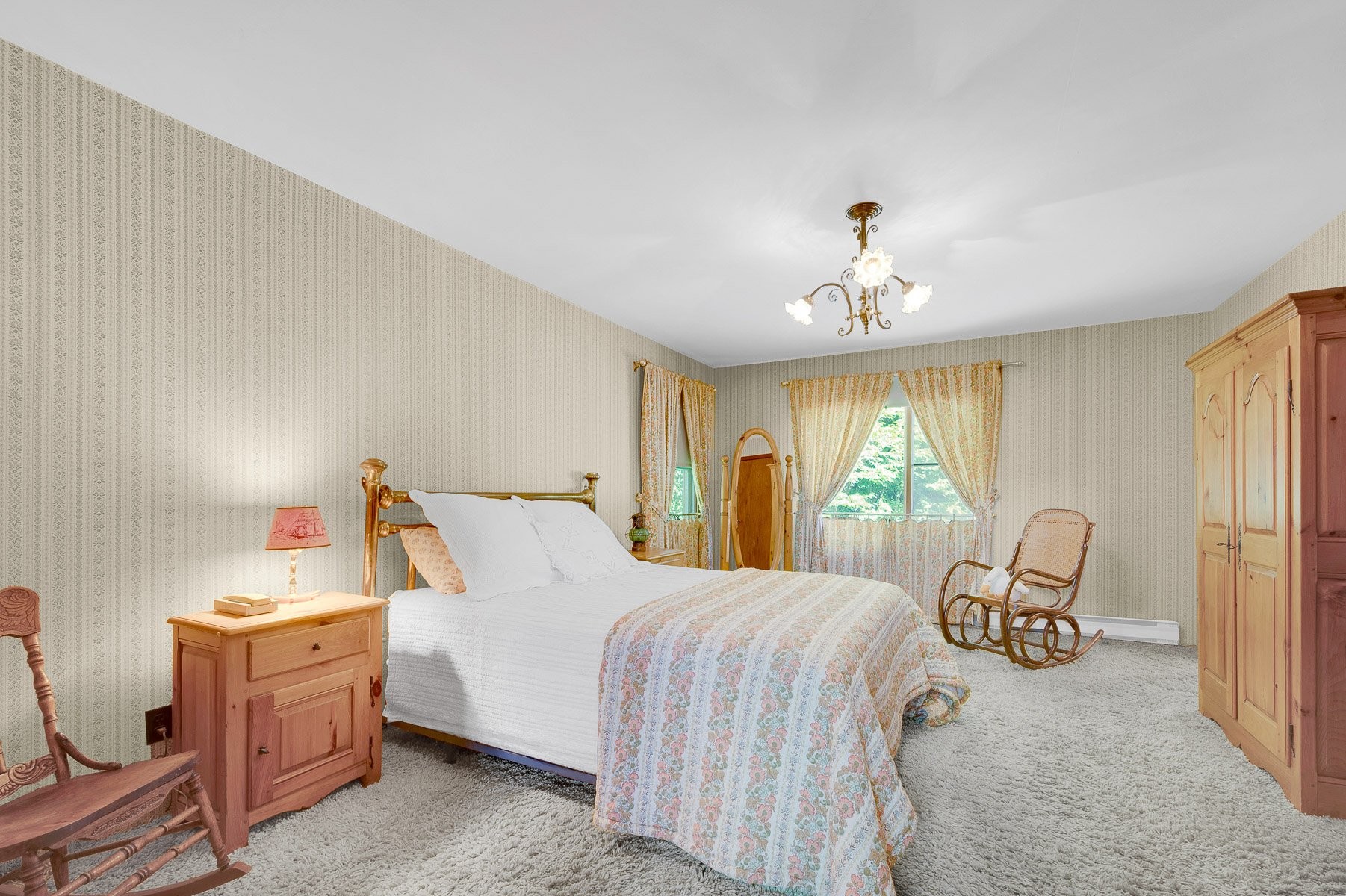 









2577


Mtée du Lac-Louise

,
Saint-Adolphe-d'Howard,




QC
J0T2B0

