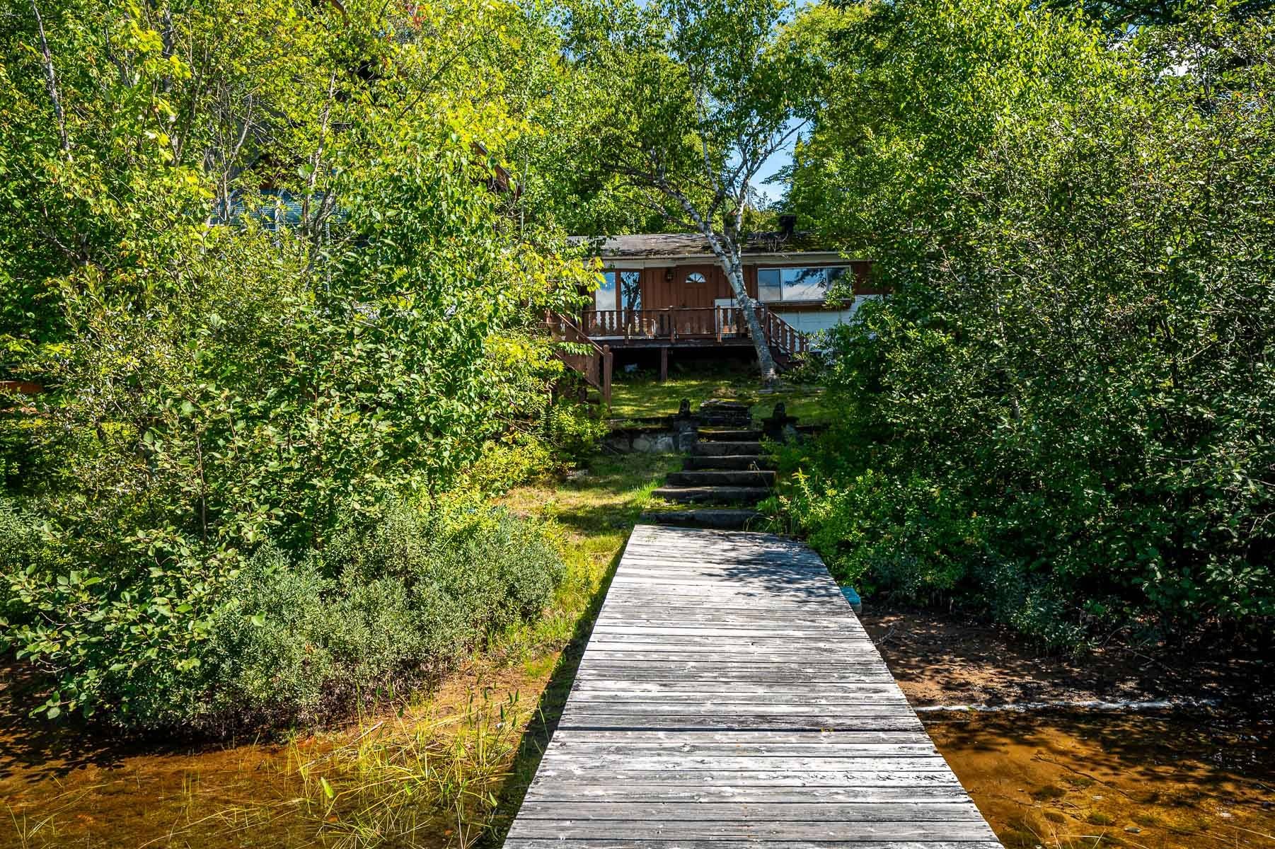 









2577


Mtée du Lac-Louise

,
Saint-Adolphe-d'Howard,




QC
J0T2B0

