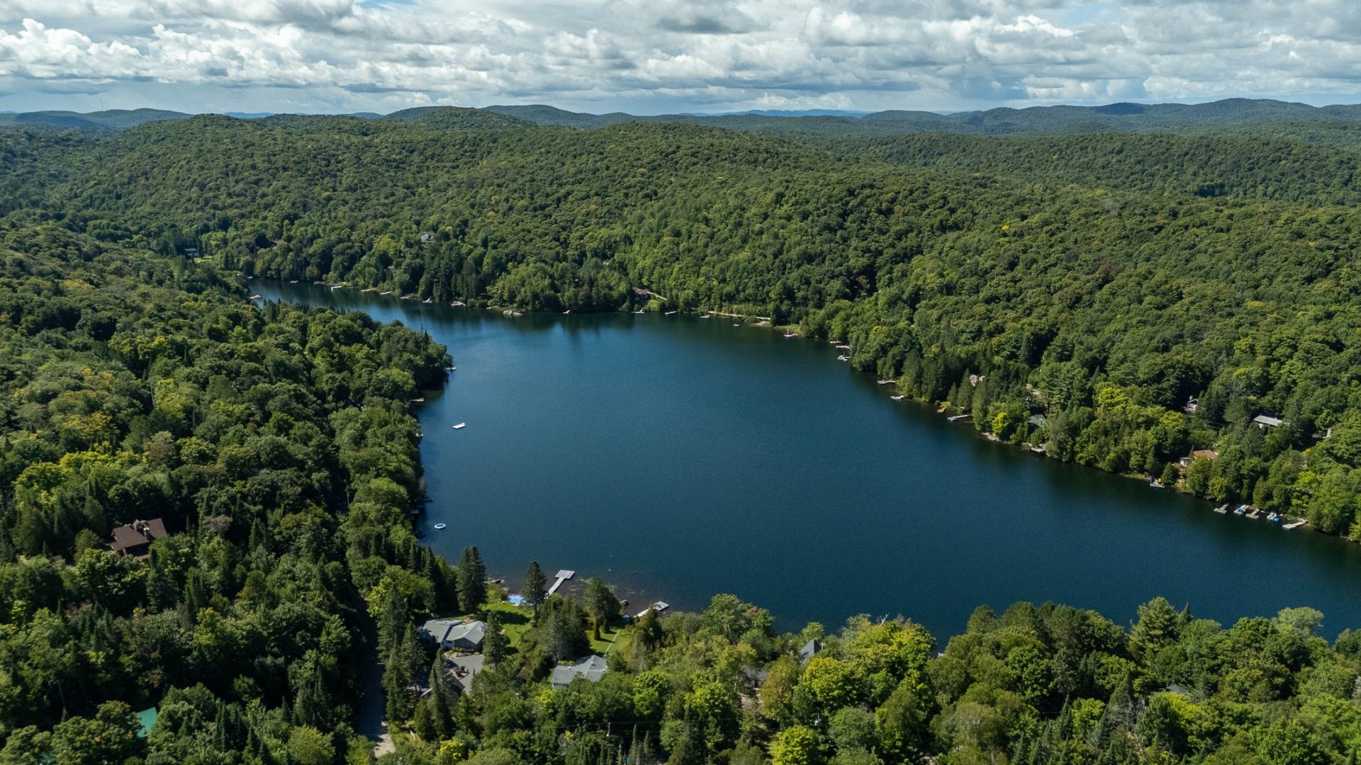 









2577


Mtée du Lac-Louise

,
Saint-Adolphe-d'Howard,




QC
J0T2B0

