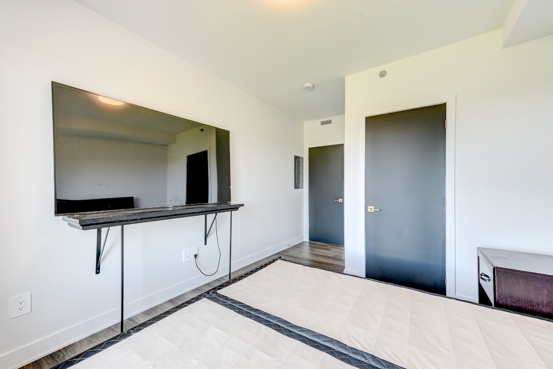 









280


Route 132

, 618,
Saint-Constant,




QC
J5A2S1

