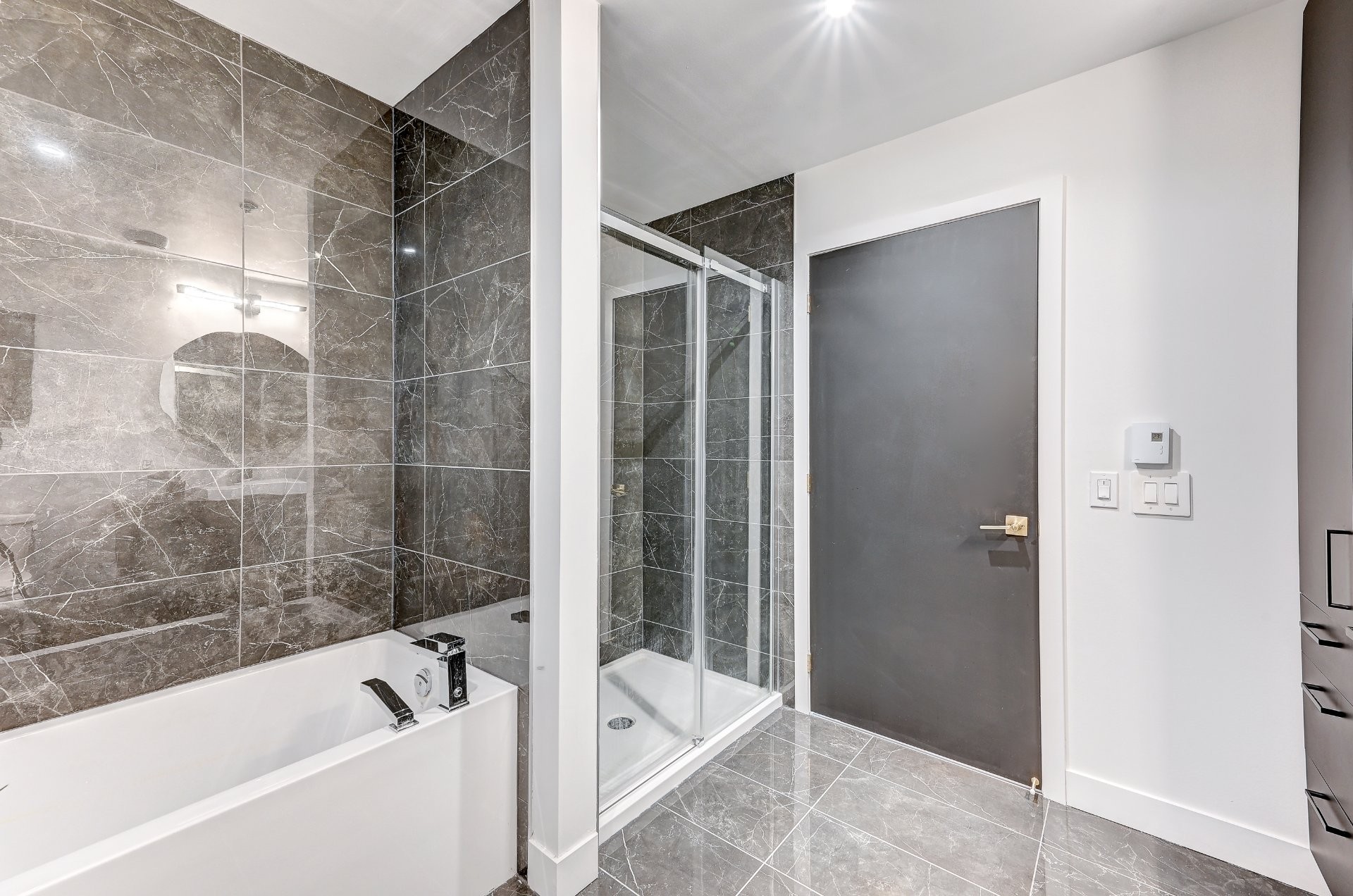 









280


Route 132

, 618,
Saint-Constant,




QC
J5A2S1

