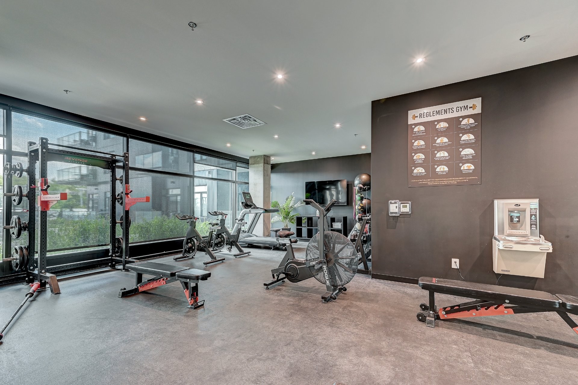 









280


Route 132

, 618,
Saint-Constant,




QC
J5A2S1

