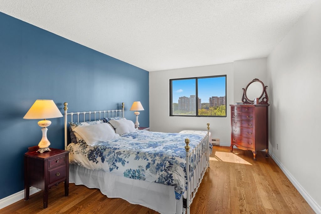 









4300


Place des Cageux

, 807,
Laval (Chomedey),




QC
H7W4Z3

