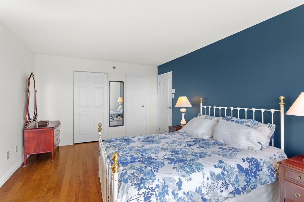 









4300


Place des Cageux

, 807,
Laval (Chomedey),




QC
H7W4Z3

