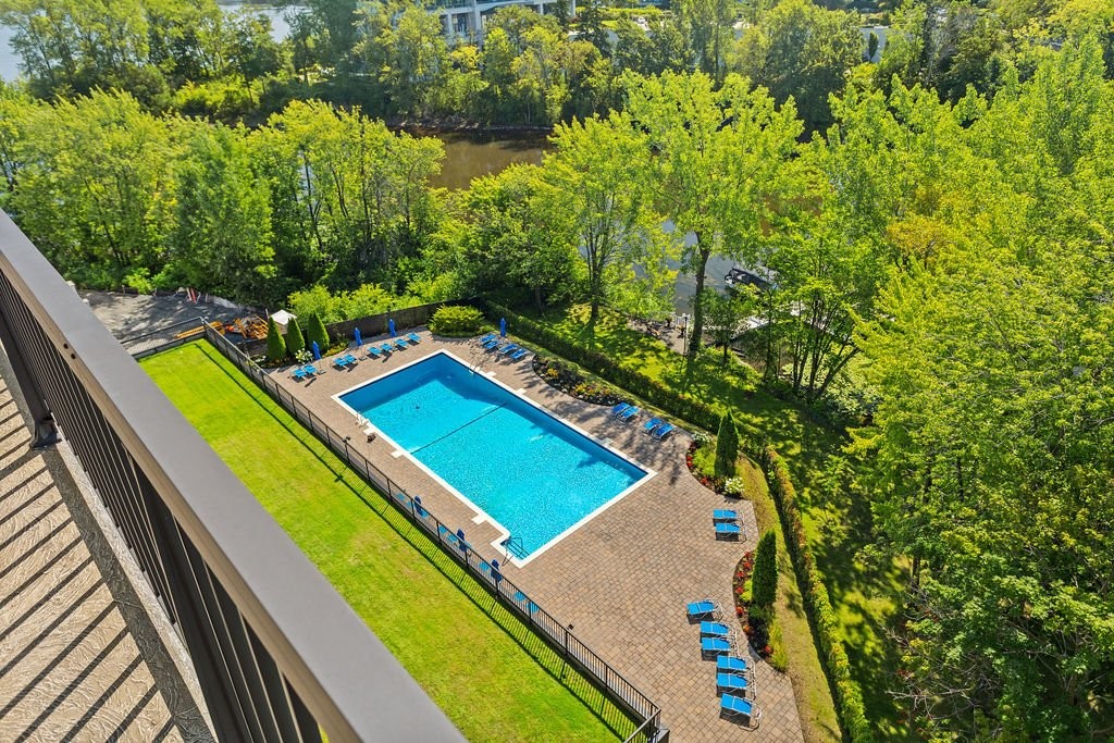 









4300


Place des Cageux

, 807,
Laval (Chomedey),




QC
H7W4Z3

