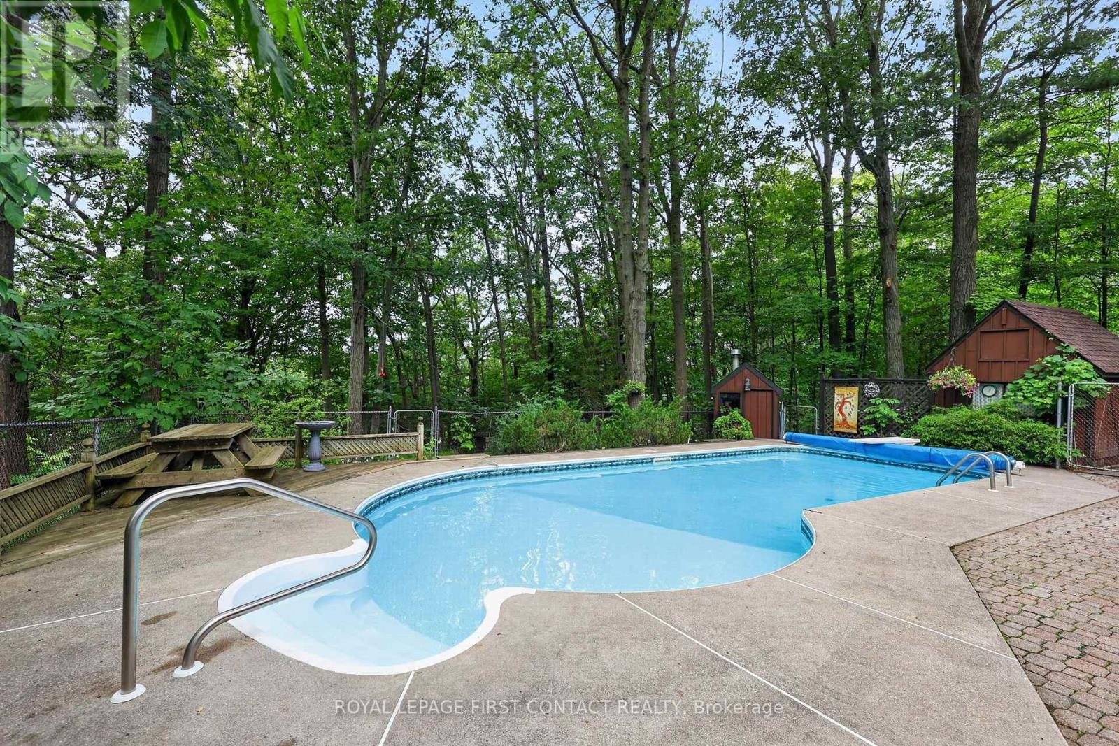












29 DORAN ROAD

,
Springwater,




Ontario
L9X1L3

