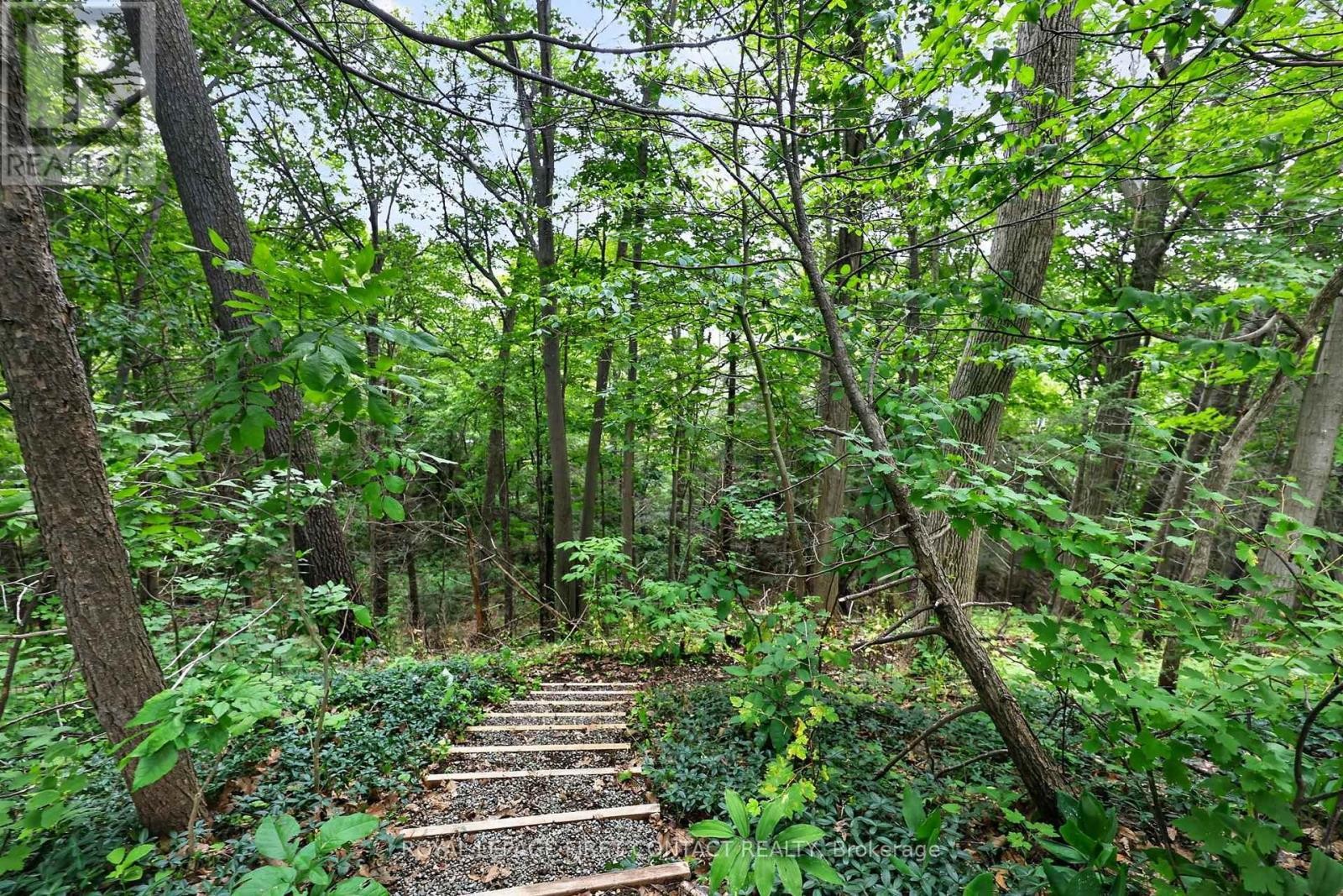












29 DORAN ROAD

,
Springwater,




Ontario
L9X1L3

