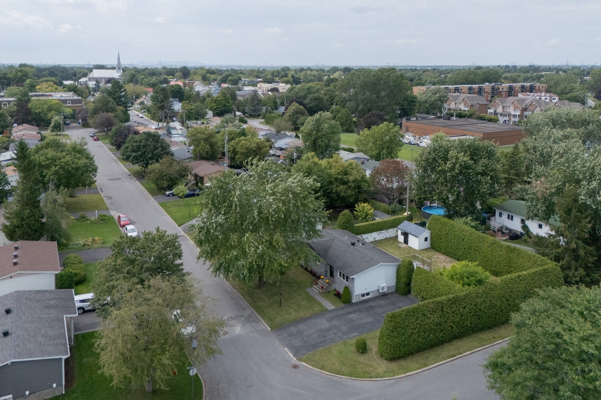 









1499


Rue des Lilas

,
Sainte-Julie,




QC
J3E1J3

