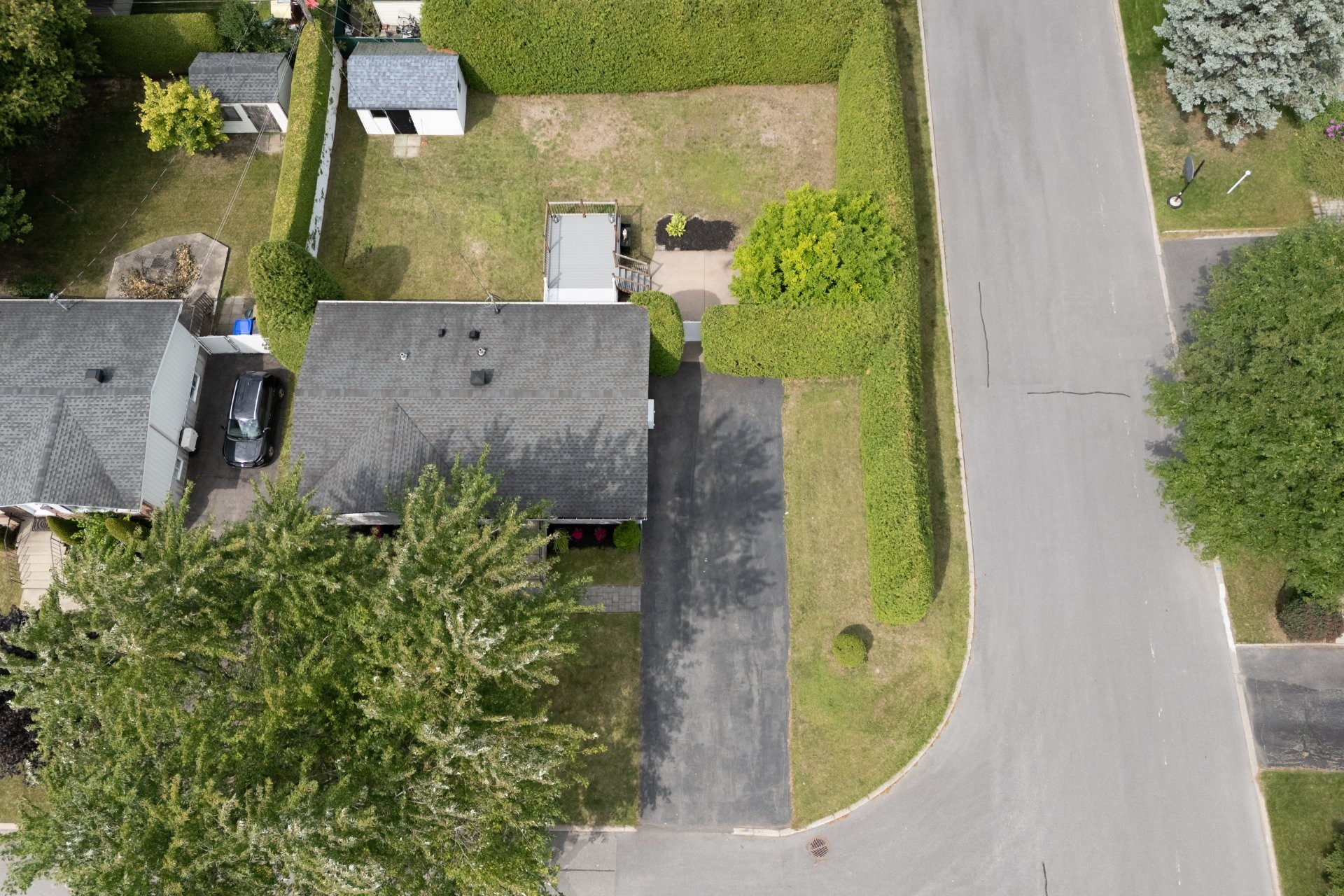 









1499


Rue des Lilas

,
Sainte-Julie,




QC
J3E1J3

