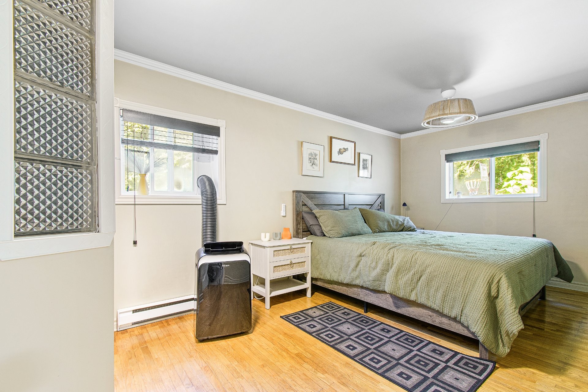 









203


Mtée Brisebois

,
Saint-Colomban,




QC
J5K2S1

