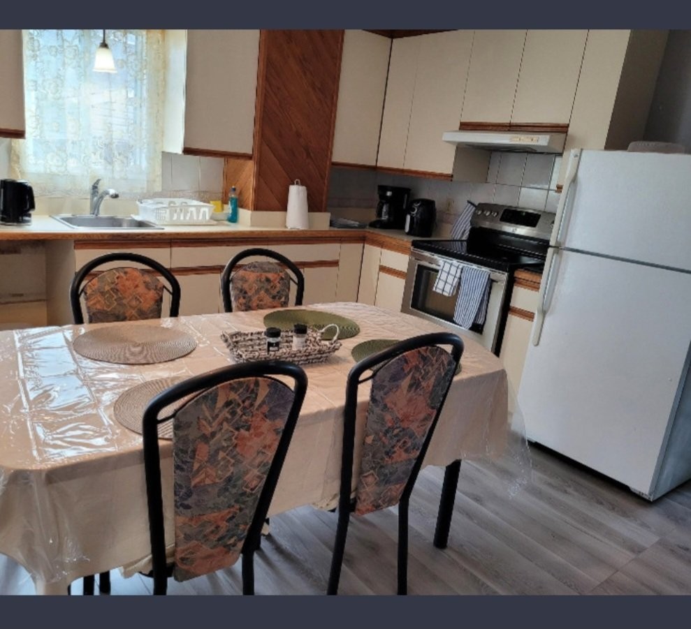









2132

 - 2134


Rue Boisvert

,
Shawinigan,




QC
G9N3P8

