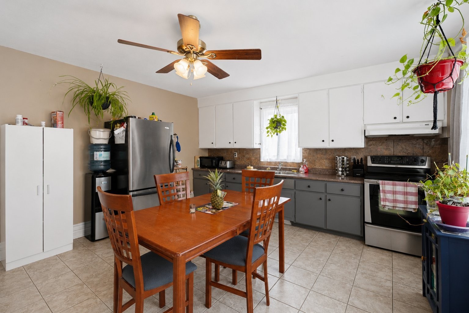 









654

 - 656


Rue Watt

,
Gatineau (Gatineau),




QC
J8P4C7

