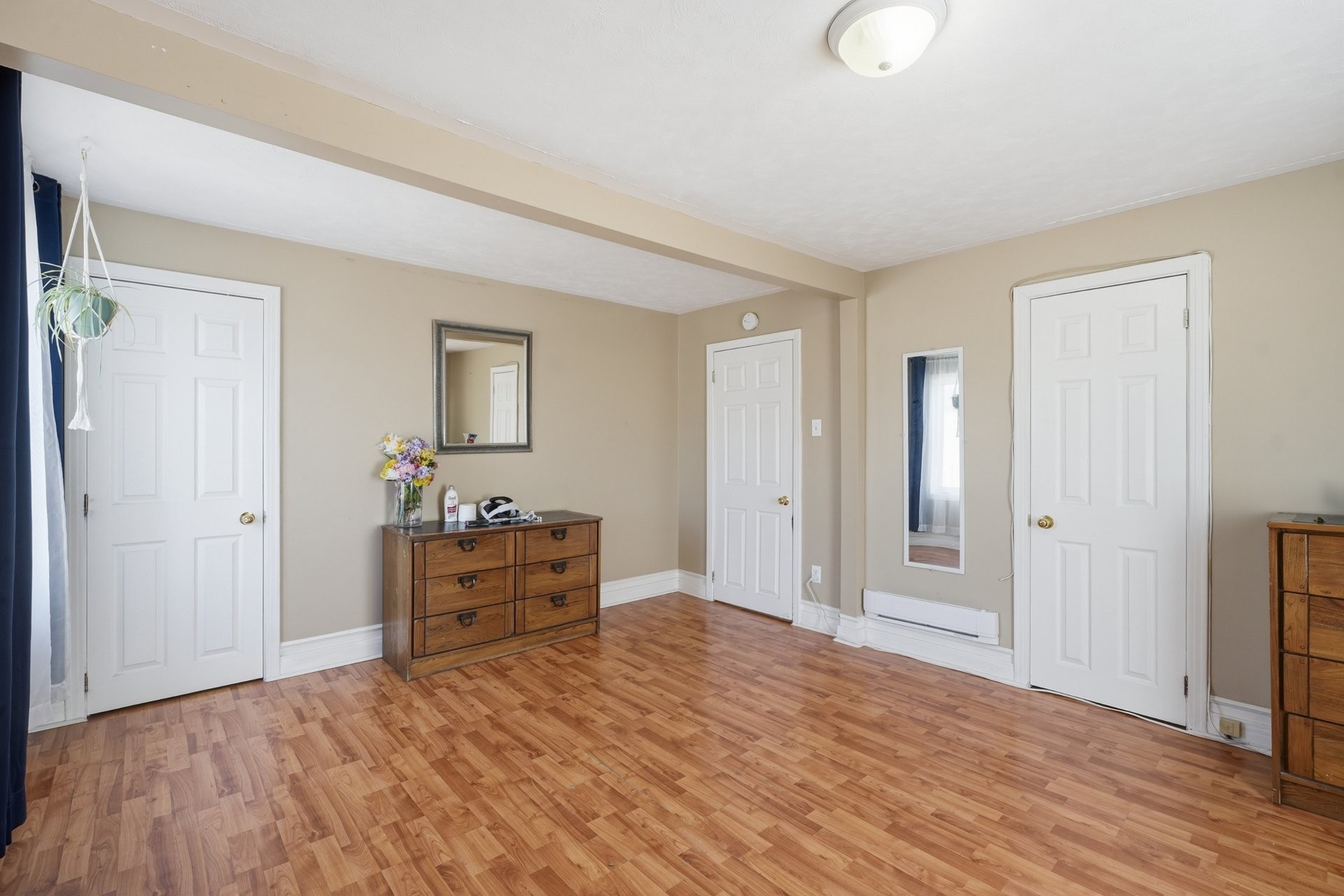 









654

 - 656


Rue Watt

,
Gatineau (Gatineau),




QC
J8P4C7

