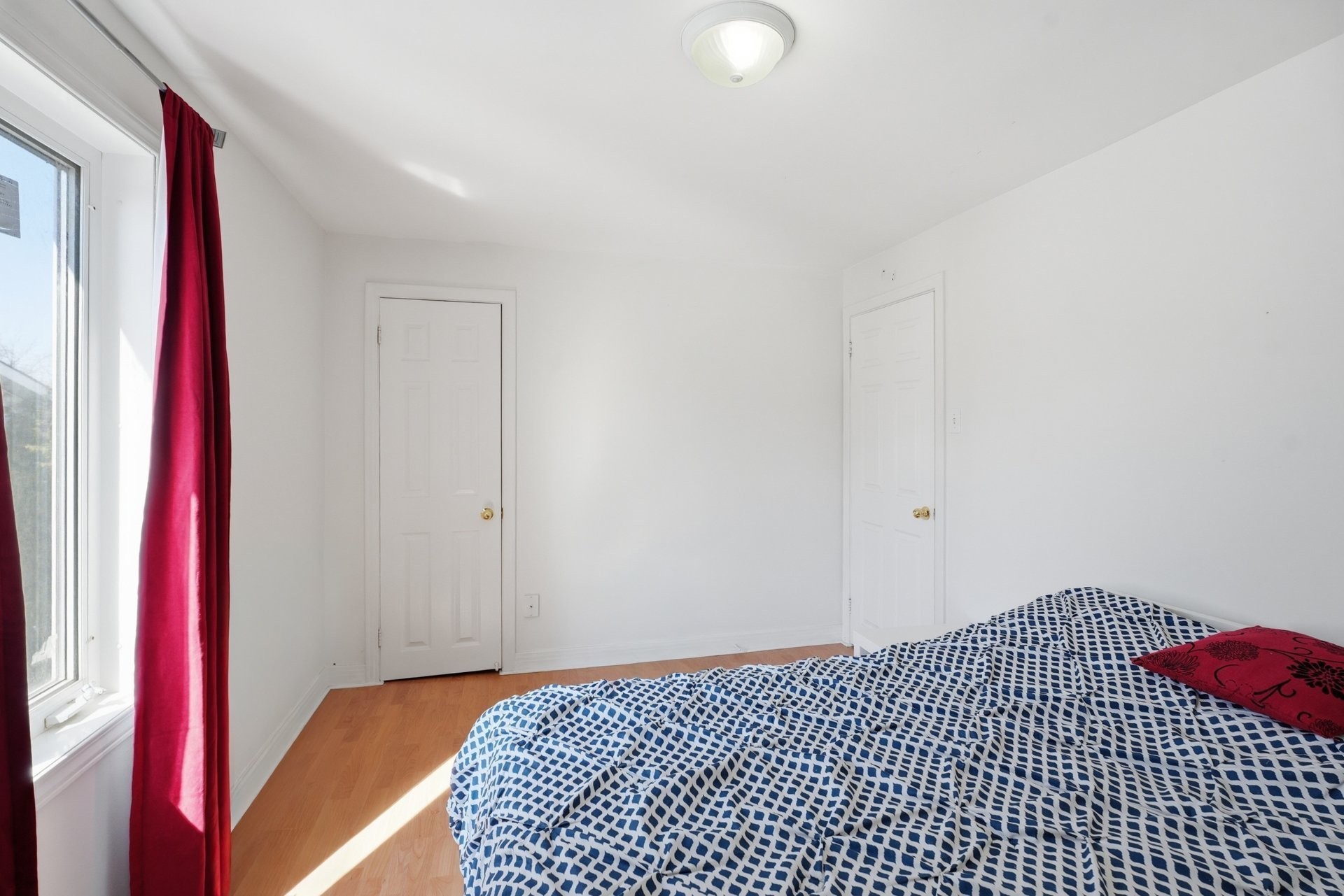 









654

 - 656


Rue Watt

,
Gatineau (Gatineau),




QC
J8P4C7

