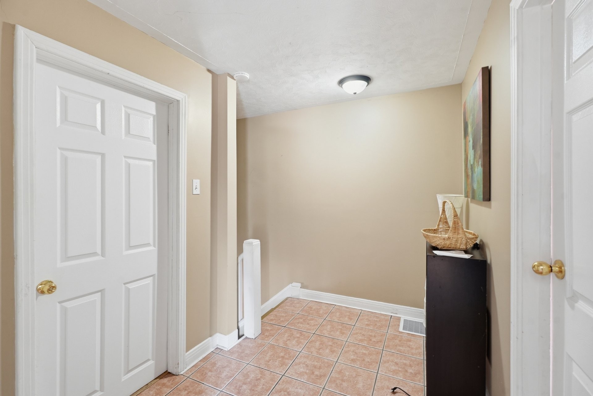









654

 - 656


Rue Watt

,
Gatineau (Gatineau),




QC
J8P4C7

