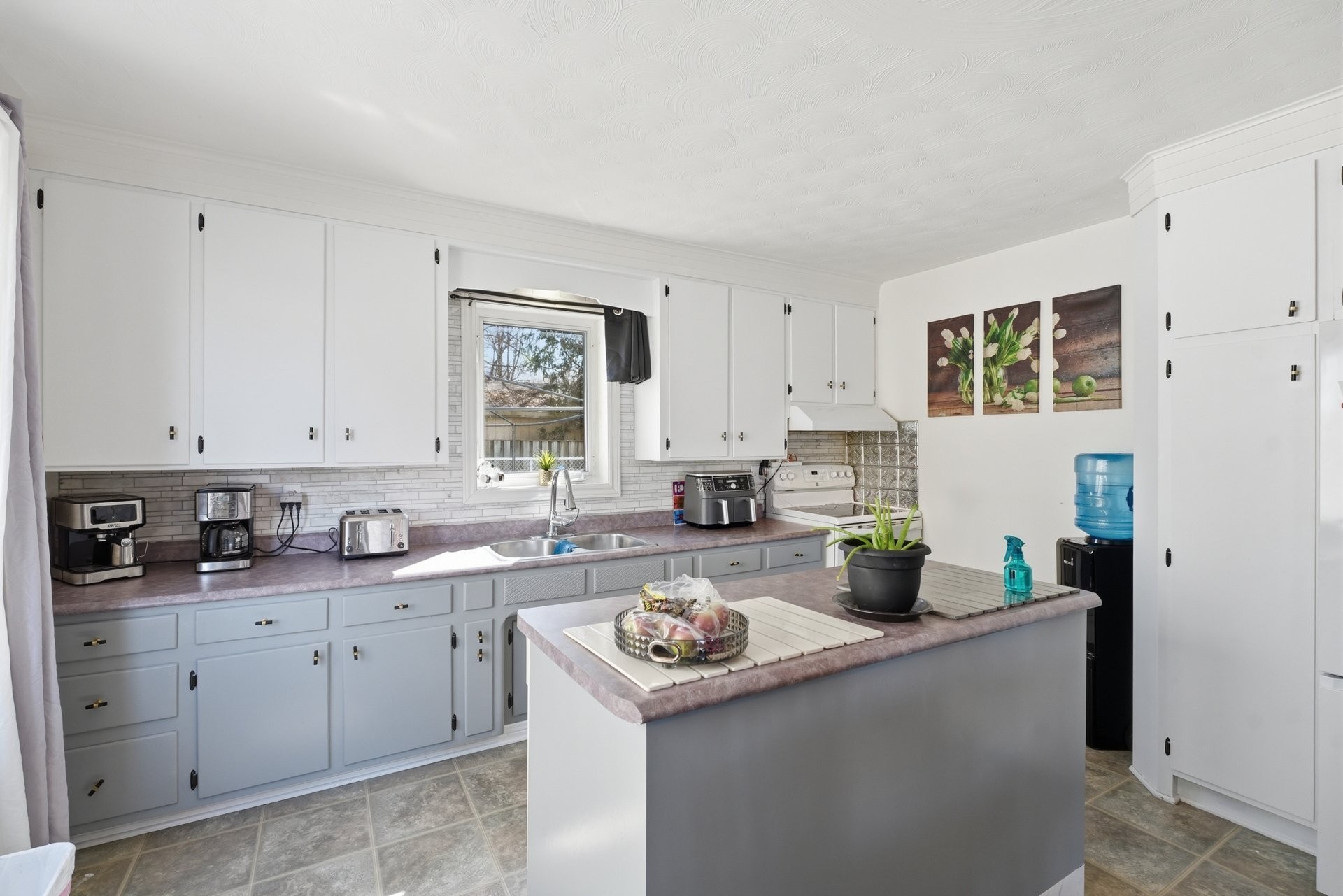 









654

 - 656


Rue Watt

,
Gatineau (Gatineau),




QC
J8P4C7

